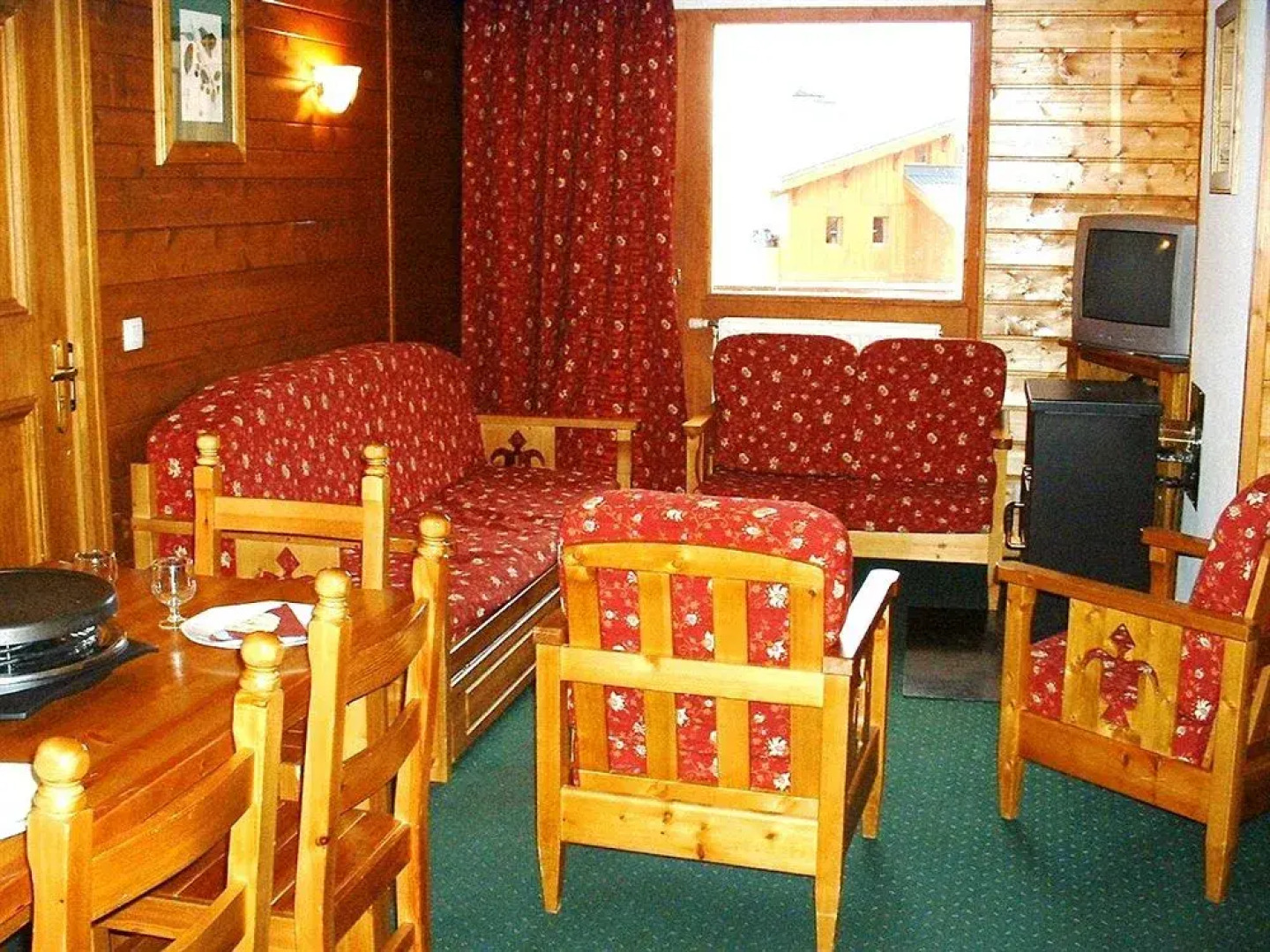 Chalet Val 2400