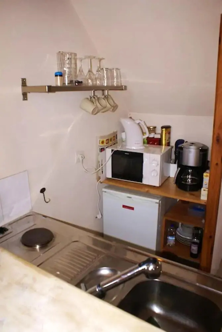 Studio in Villenouvelle, With Enclosed Garden and Wifi