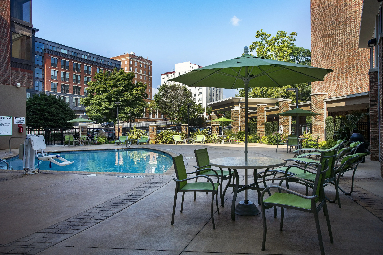 Holiday Inn Athens-University Area