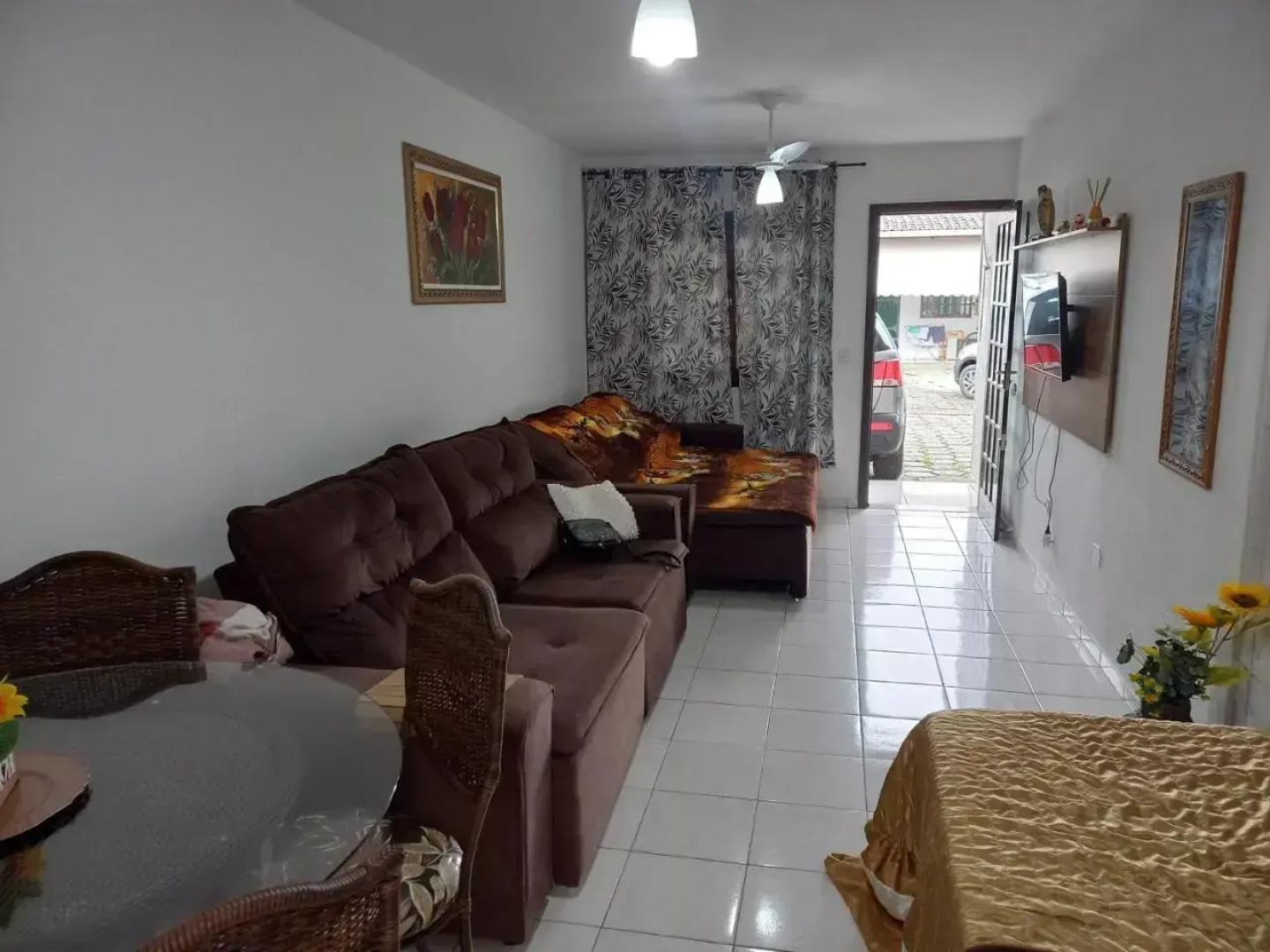 250m da praia-Kitinete com Piscina-Matinhos-PR