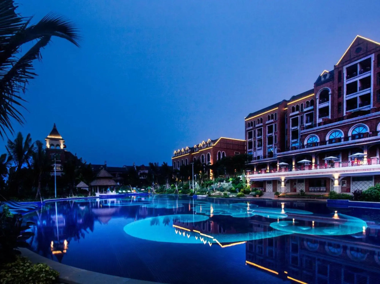 Chengmai Meilang Bay Xiangmian Hotel