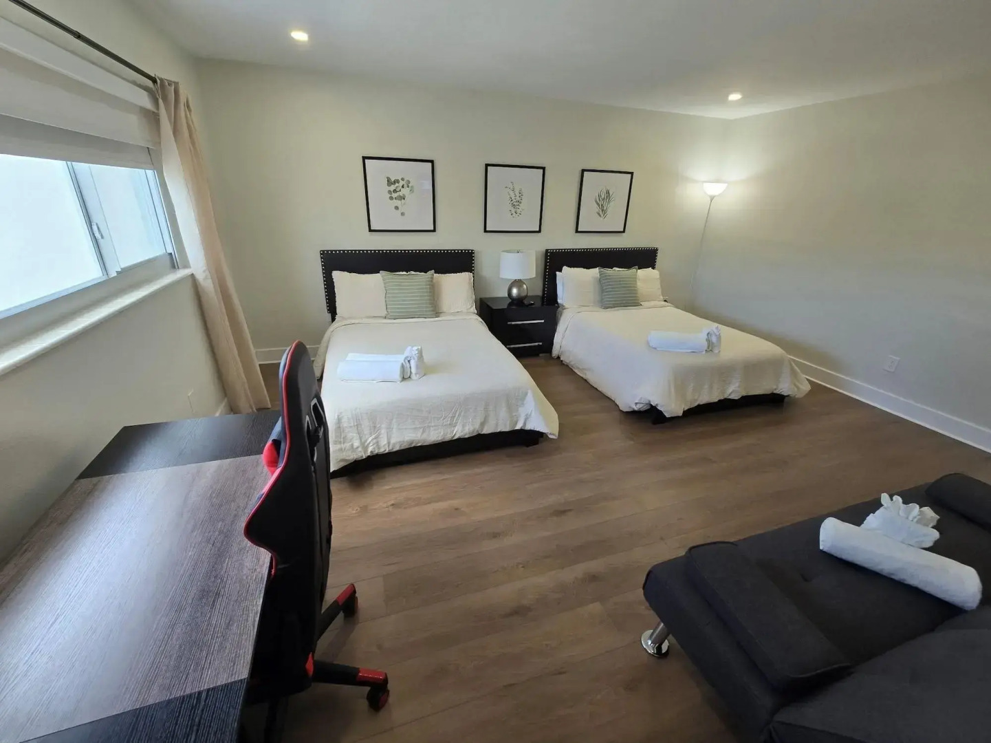 Luxurious & Spacious Townhouse in Prime Location