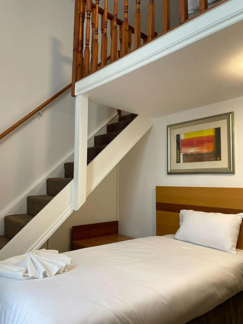 Pembridge Palace Hotel