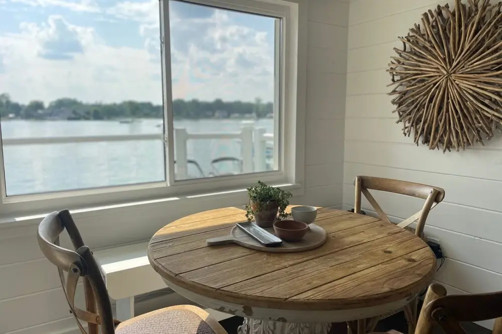 Luxe Waterfront Lake Fenton Home: Decks & Fire Pit