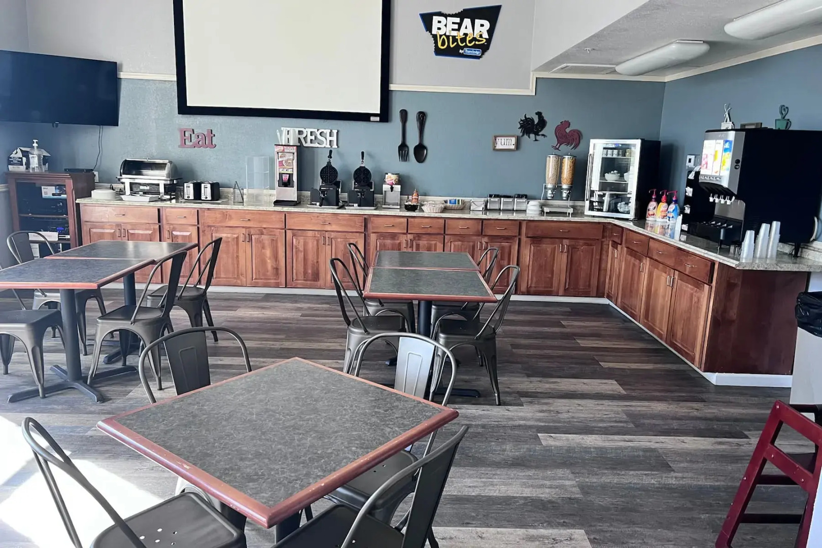 Travelodge by Wyndham Redding CA