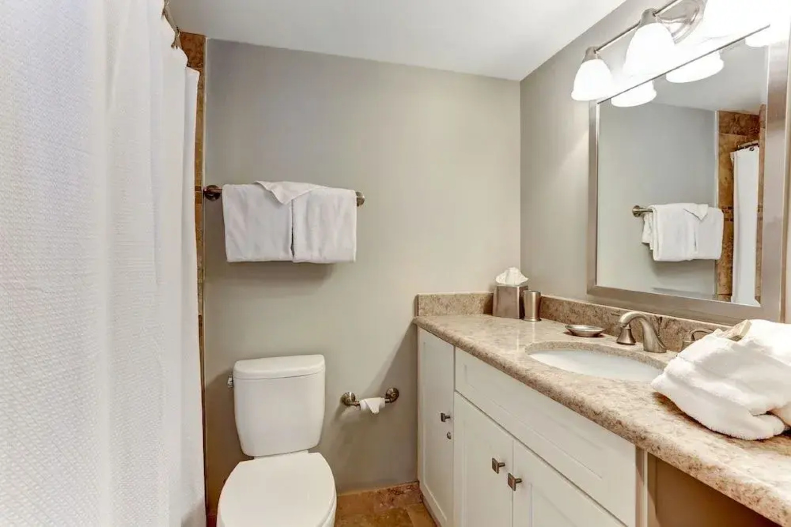 North End Corner Unit with View of the Ocean and Miles of Sandy Beach by RedAwning