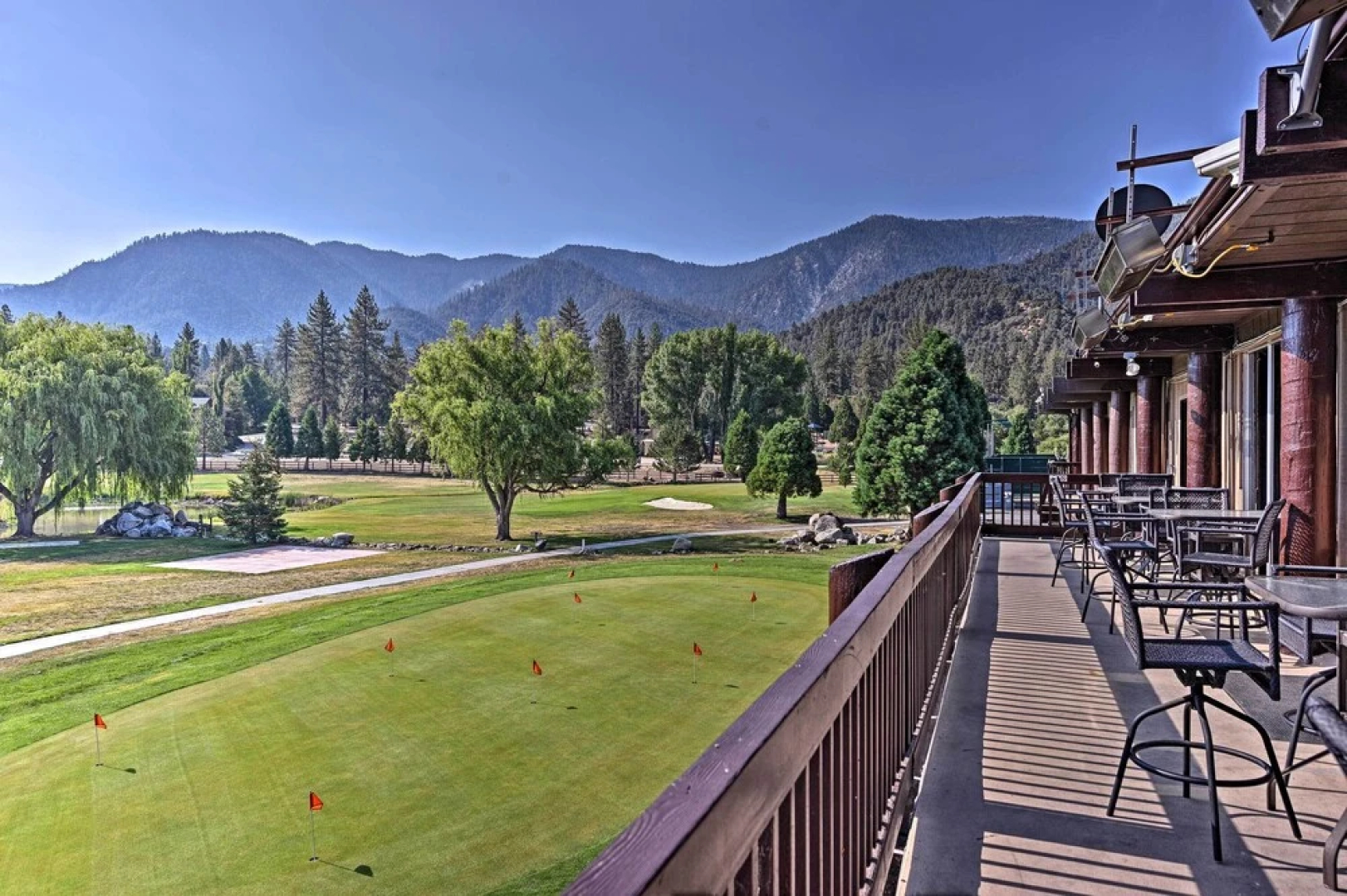 'star House' Unique Home w/ 360 Mountain Views!