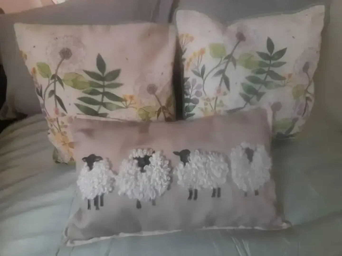 Immaculate 1-bed House in Newtown, Disley