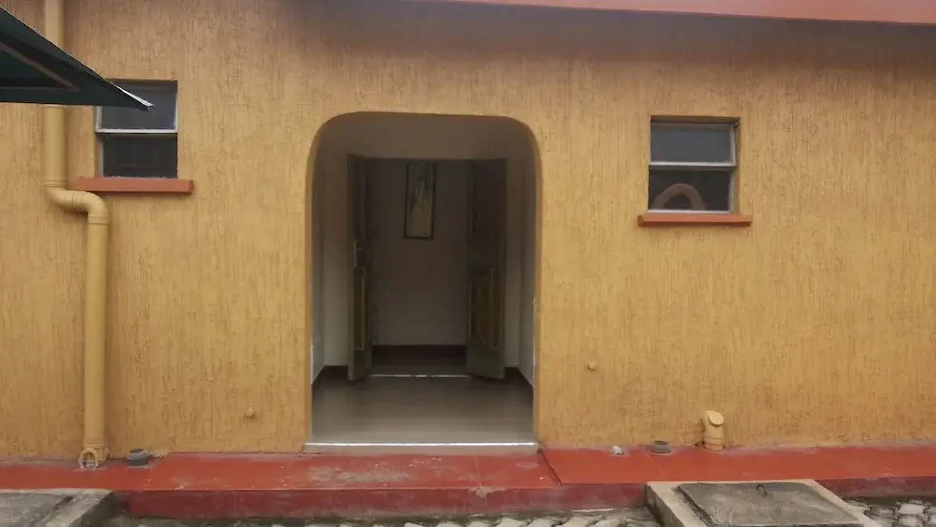 Blue Dove Hotel Arua