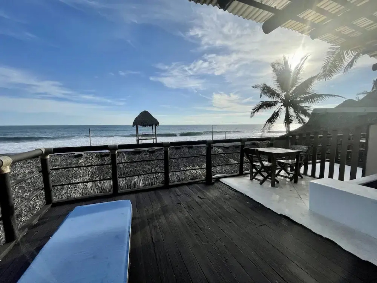 Johnny's Place Hotel