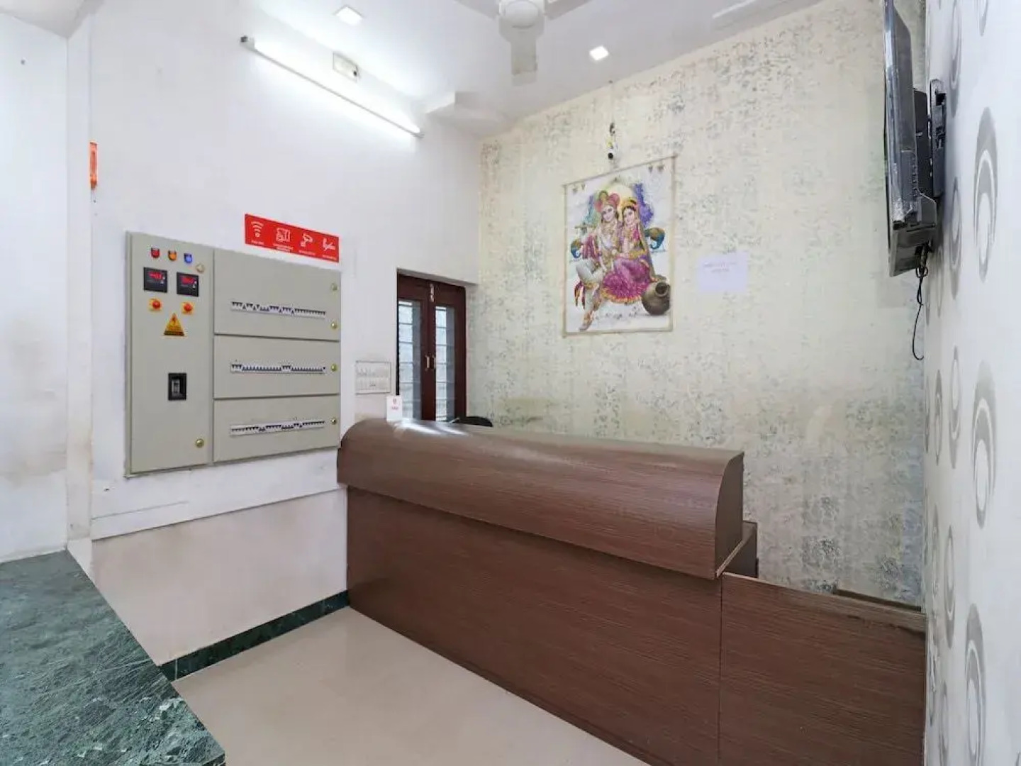 OYO 19827 Shree Ram Palace