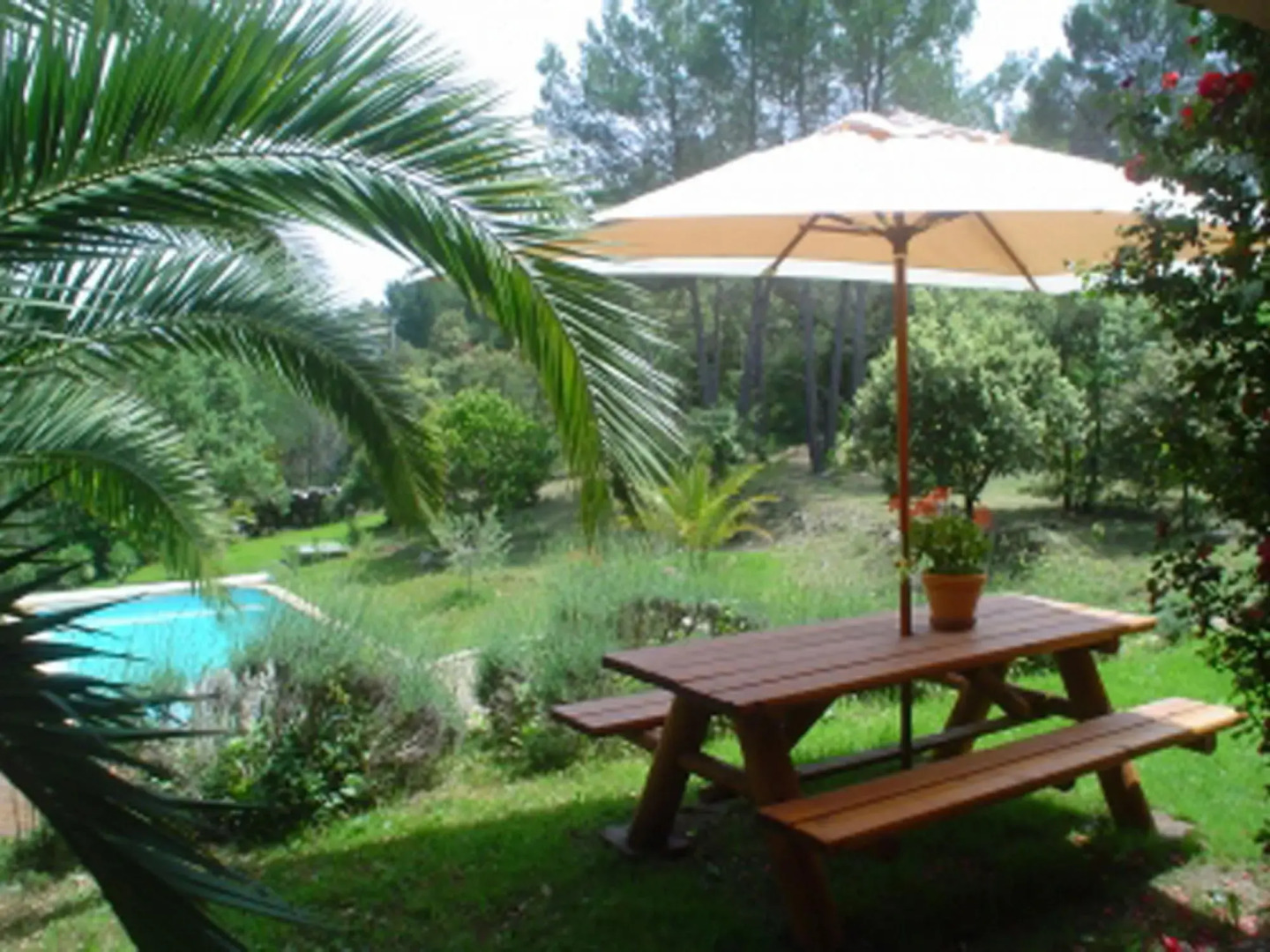 Lush Holiday Home in Draguignan With Private Garden