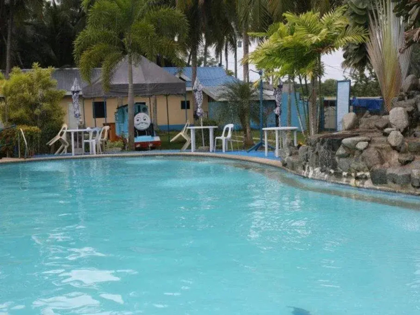 Ericflo Inn and Restaurant