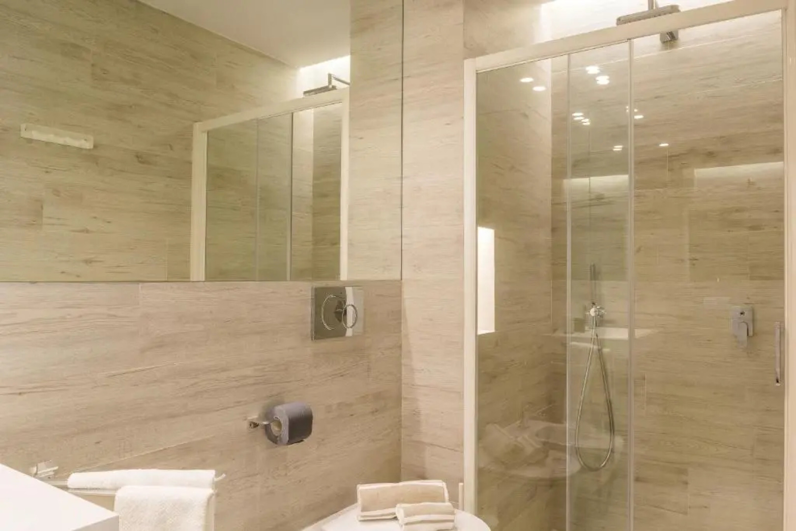 Les Suites - Apartments