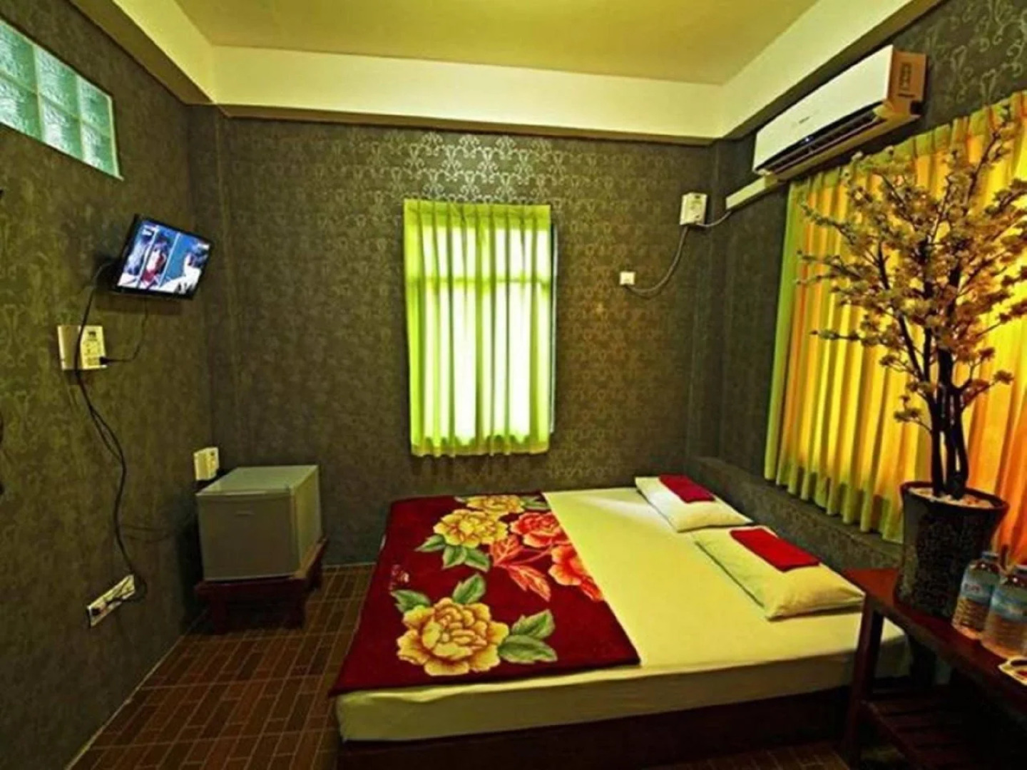 Pyone Pann Wai Motel