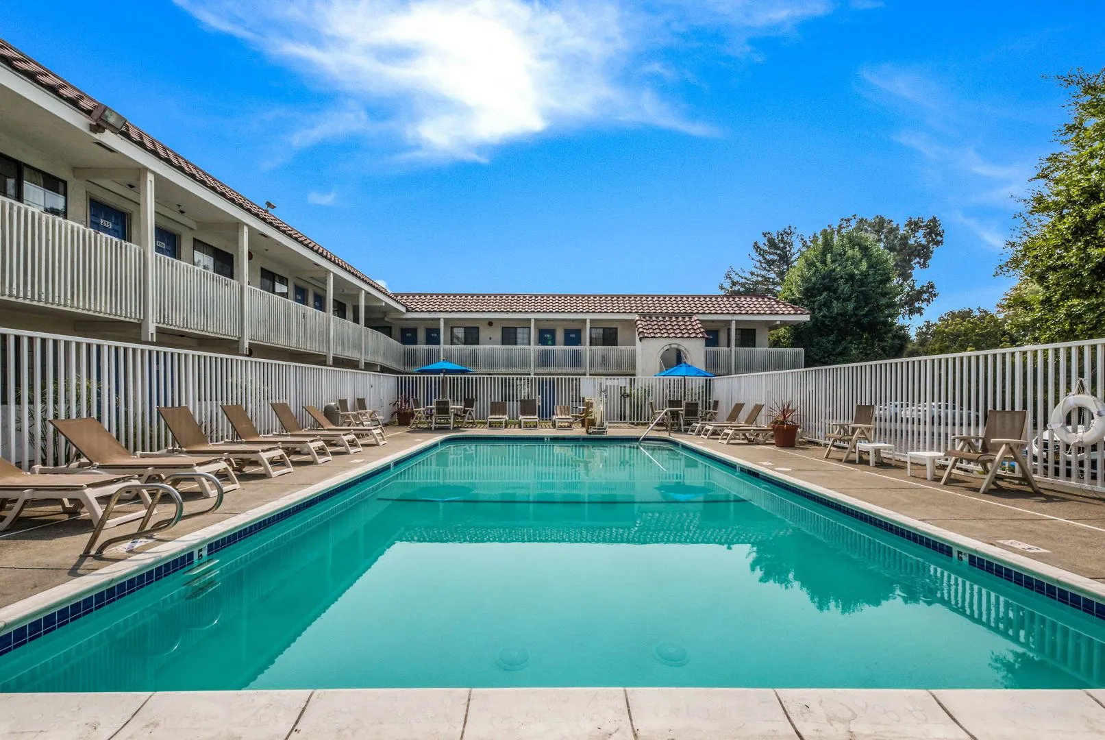 Super 8 by Wyndham Petaluma