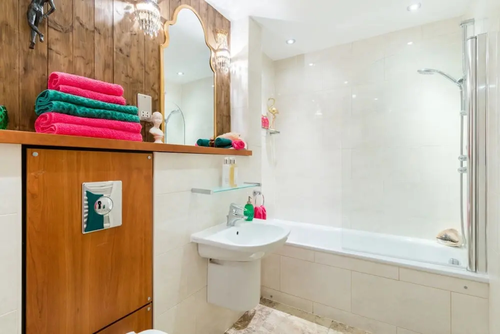 Quirky 1 Bedroom Apartment Next to Holyrood Palace