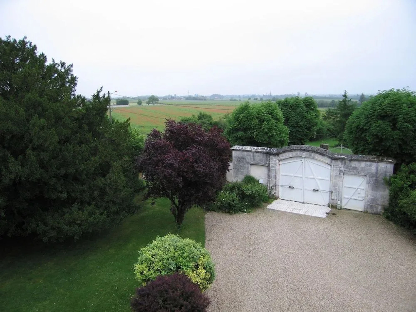 Logis de Guitres - Chambres dHotes