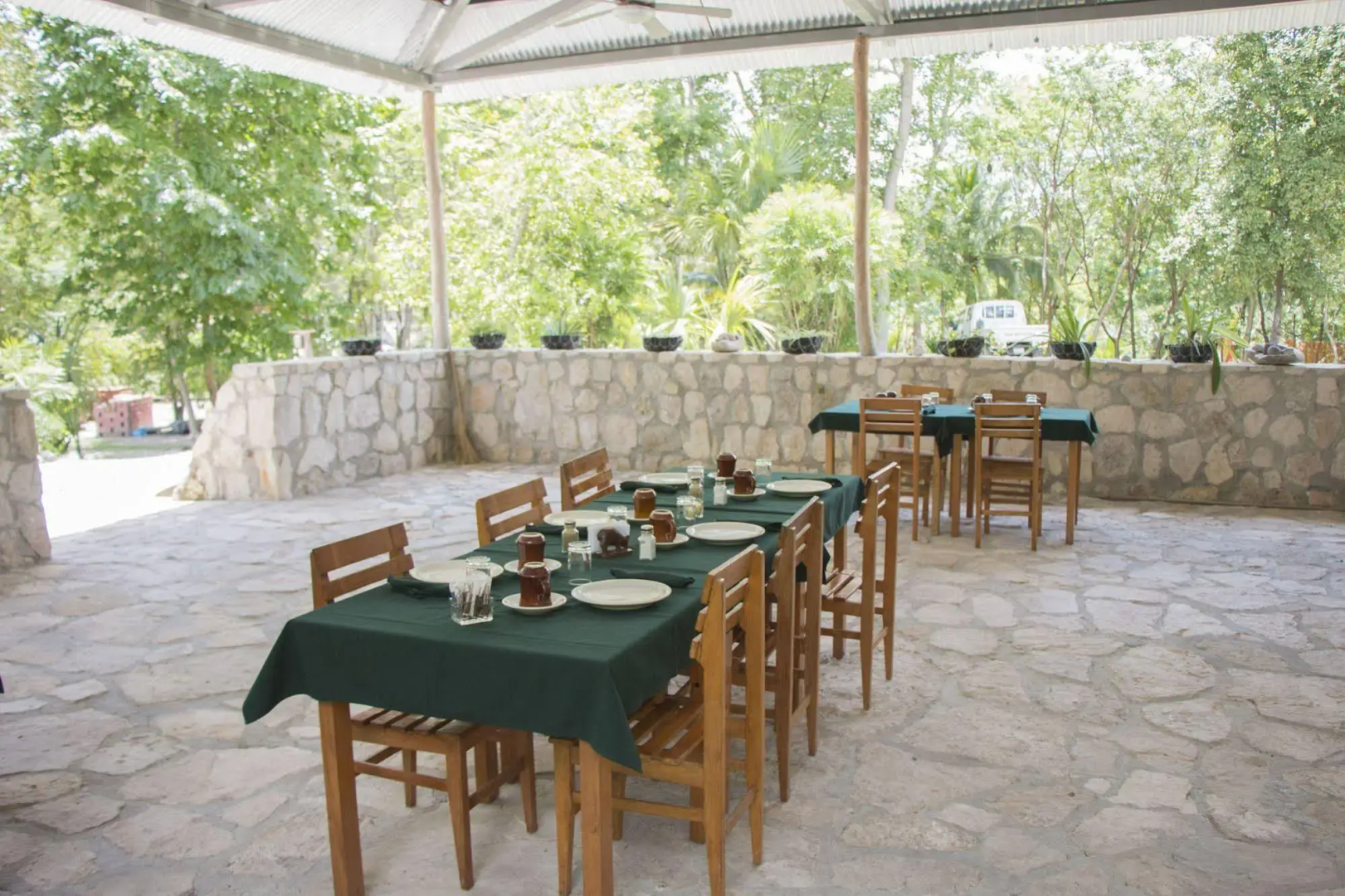 Maya Zacpetén Jungle Lodge