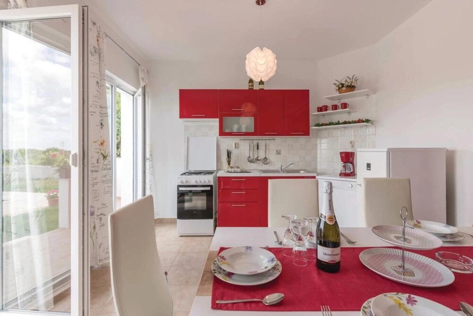 Nice Home in Sisan With Wifi and 3 Bedrooms