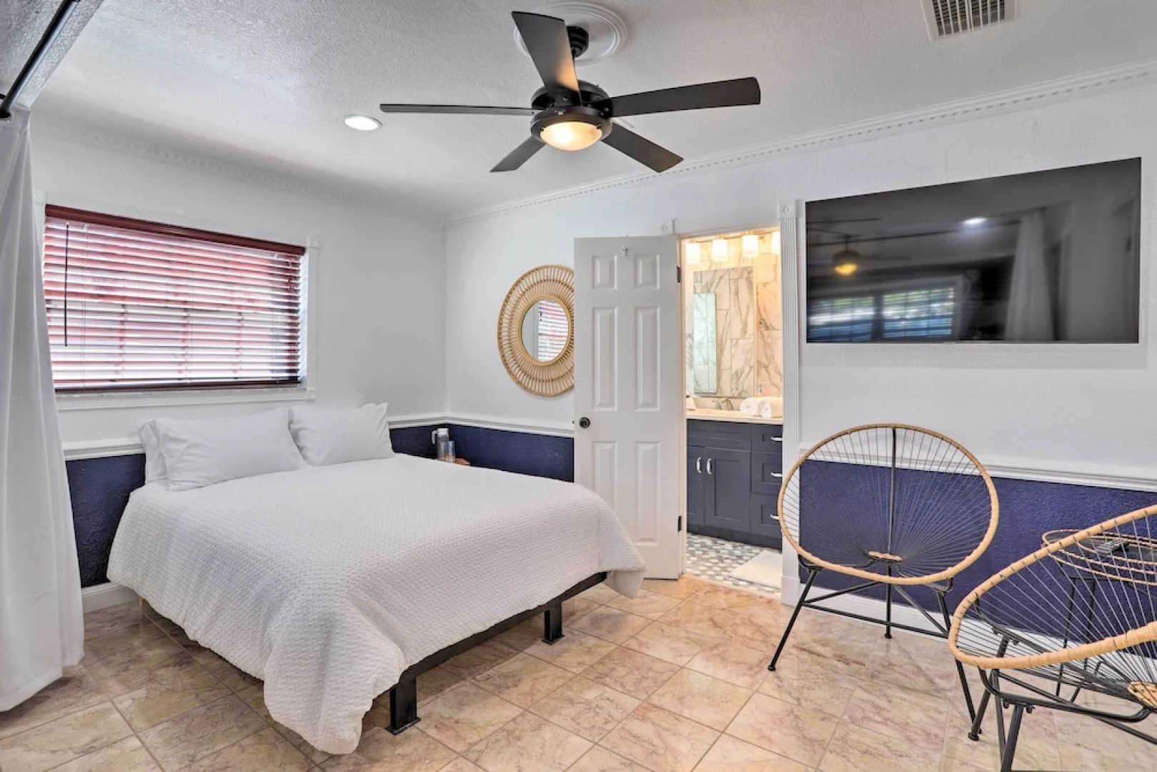 Modern Seminole Home w/ Patio, 3 Mi to Beach!