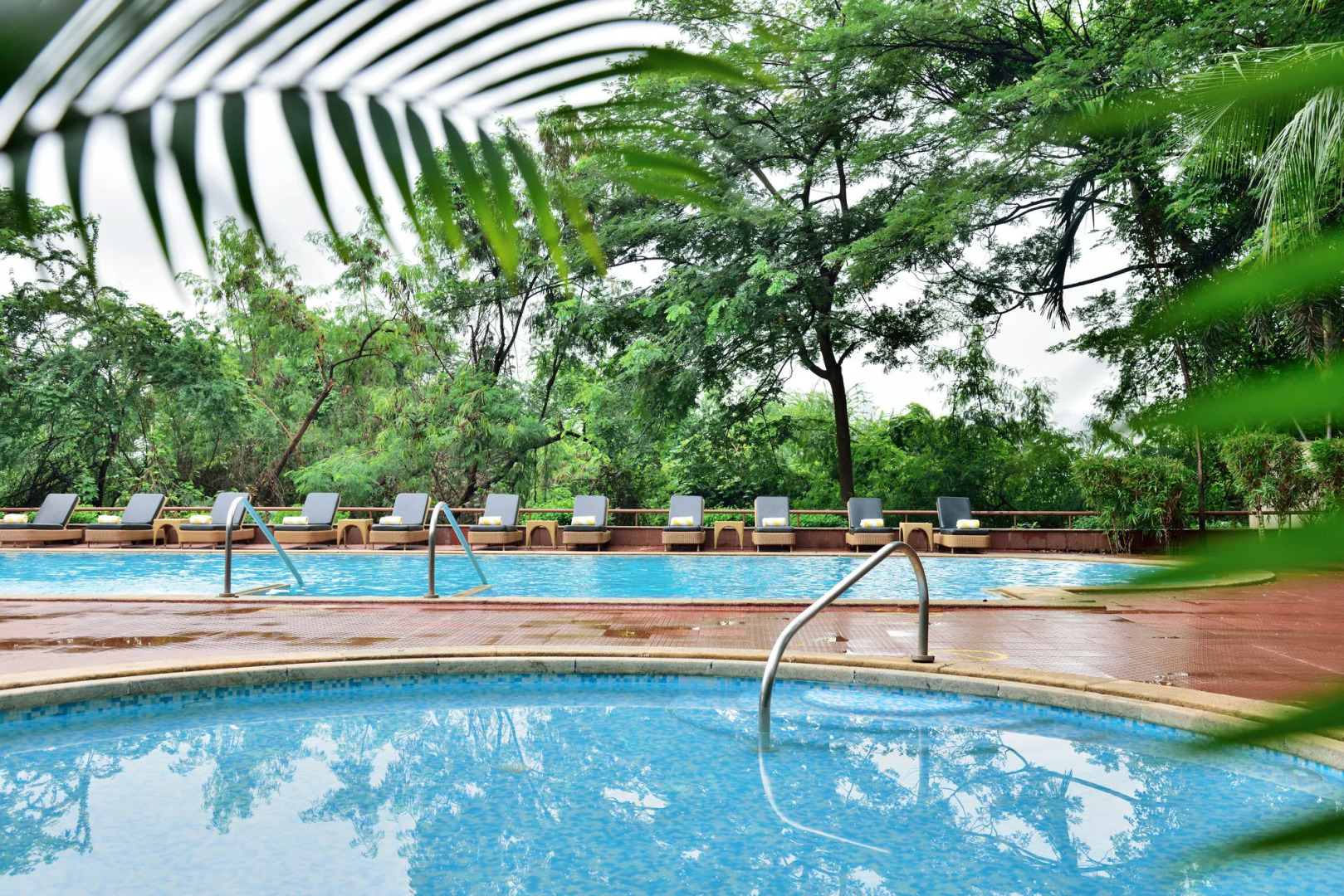 Lakeside Chalet - Mumbai, Marriott Executive Apartments