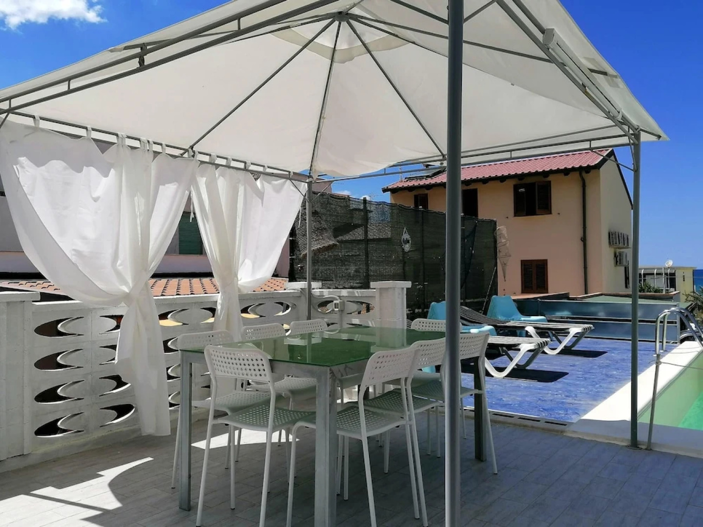 House With 4 Bedrooms in Alcamo Marina, With Wonderful sea View, Enclo