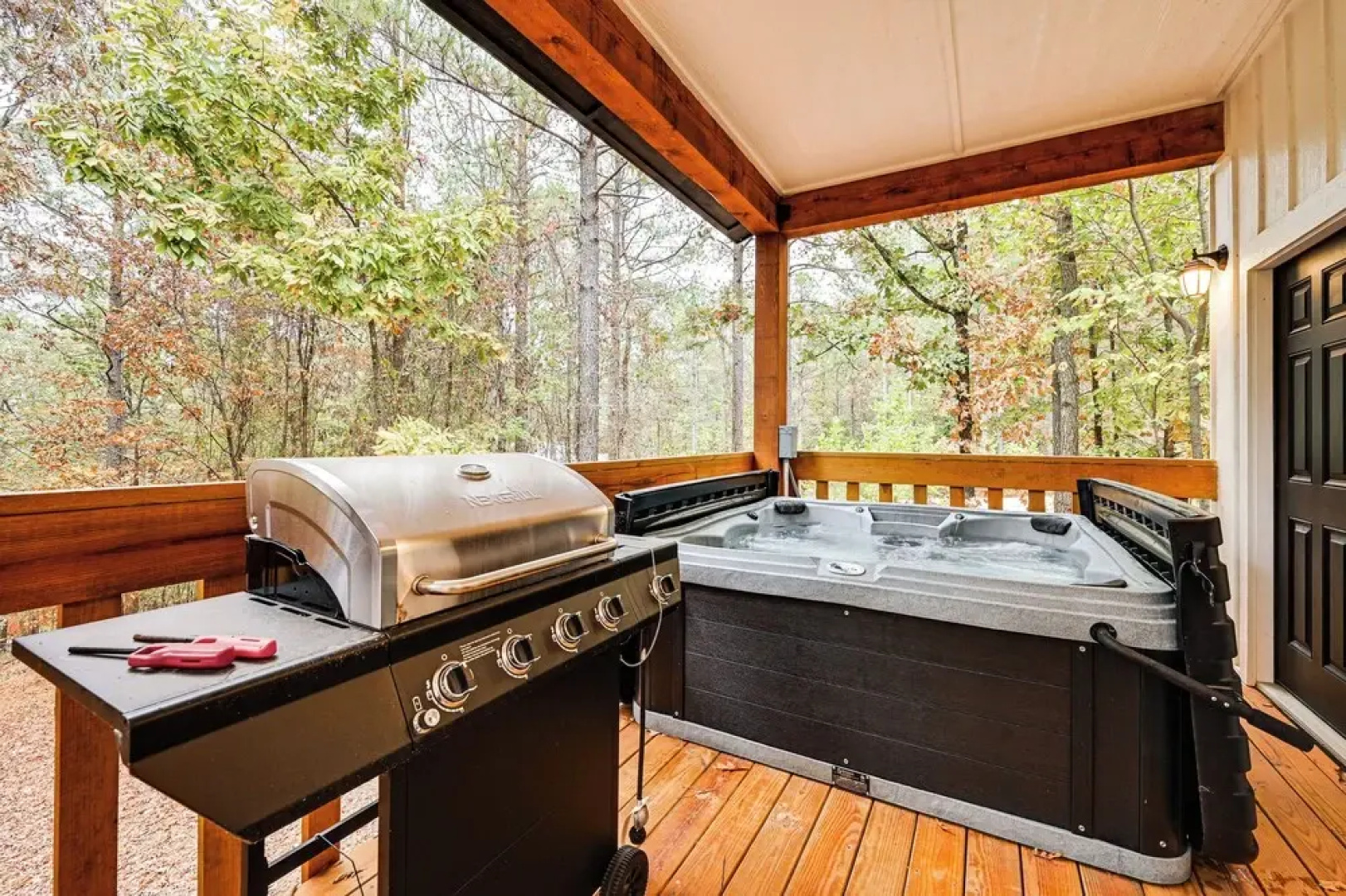 6 Mi to Broken Bow Lake: Home w/ Game Room!