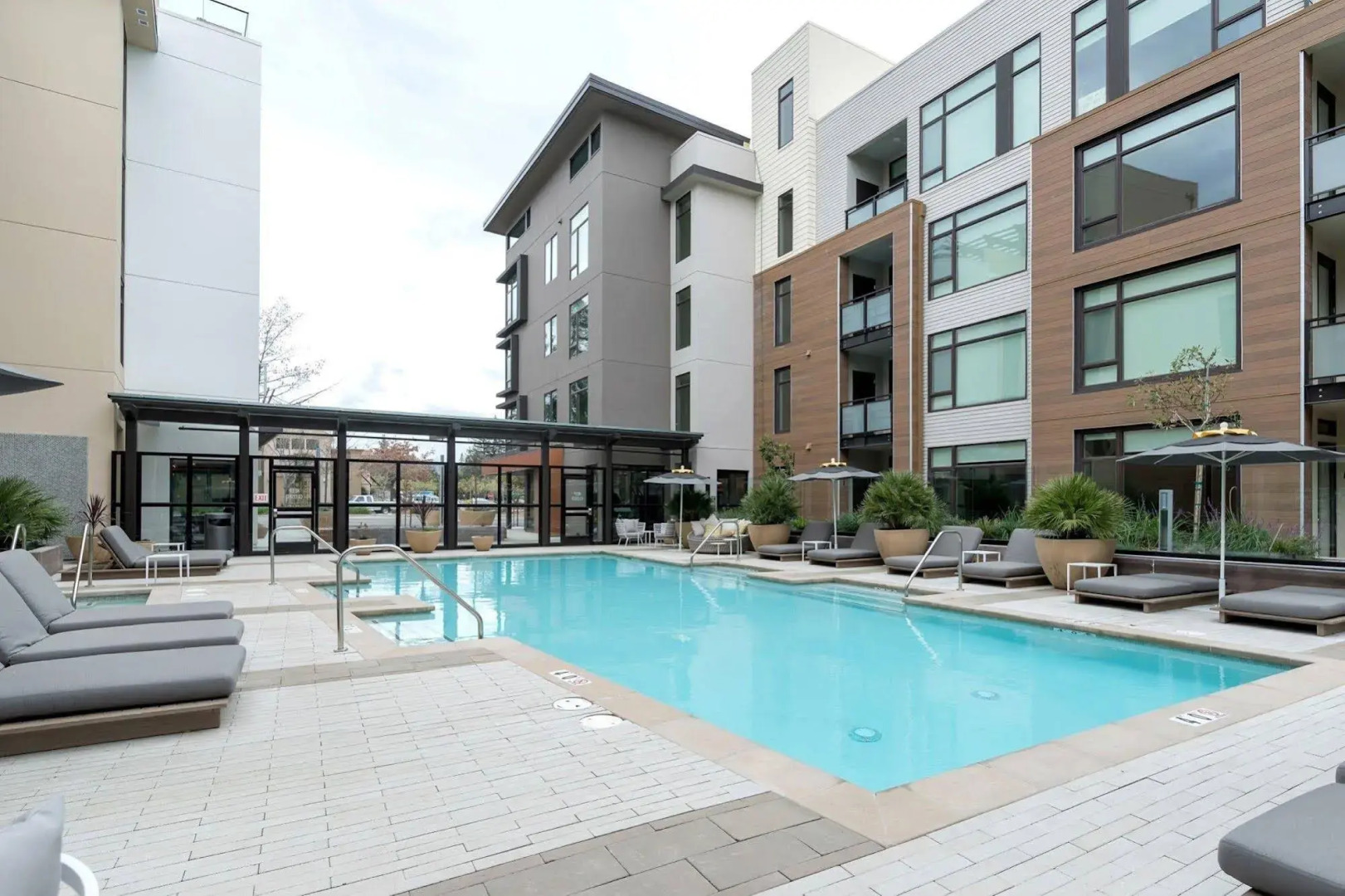 Global Luxury Suites at Mountain View