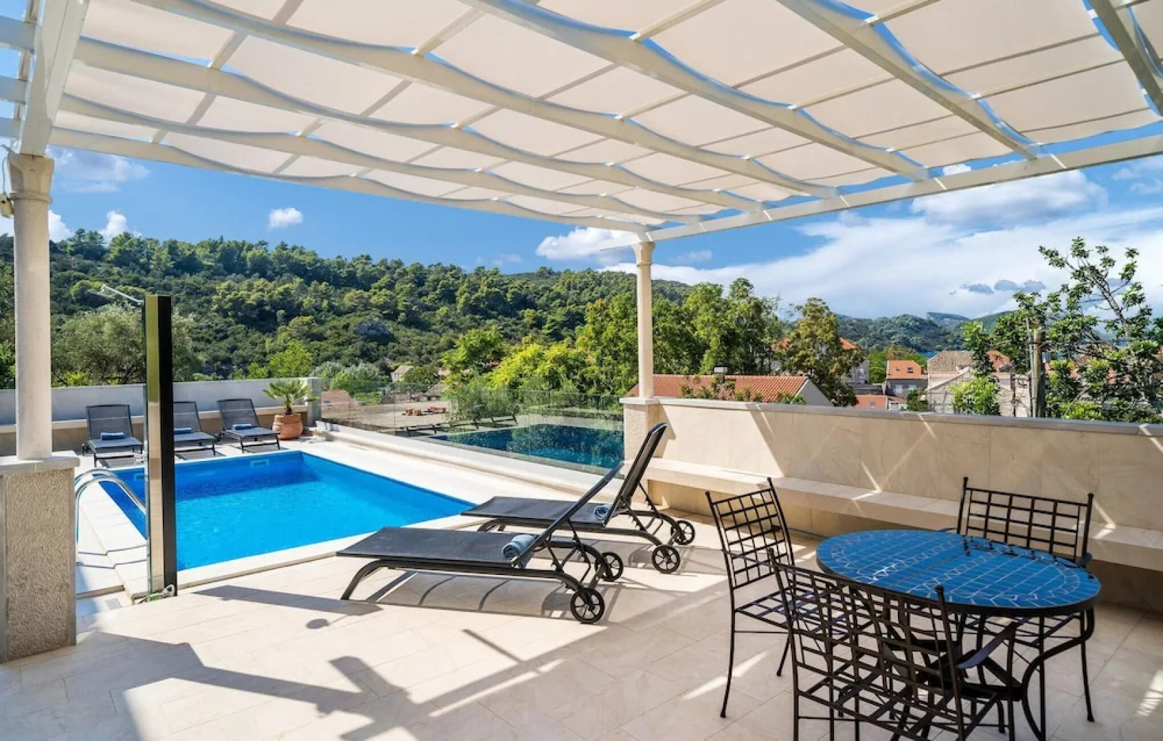Stunning Home in Sipanska Luka With 6 Bedrooms, Wifi and Outdoor Swimming Pool