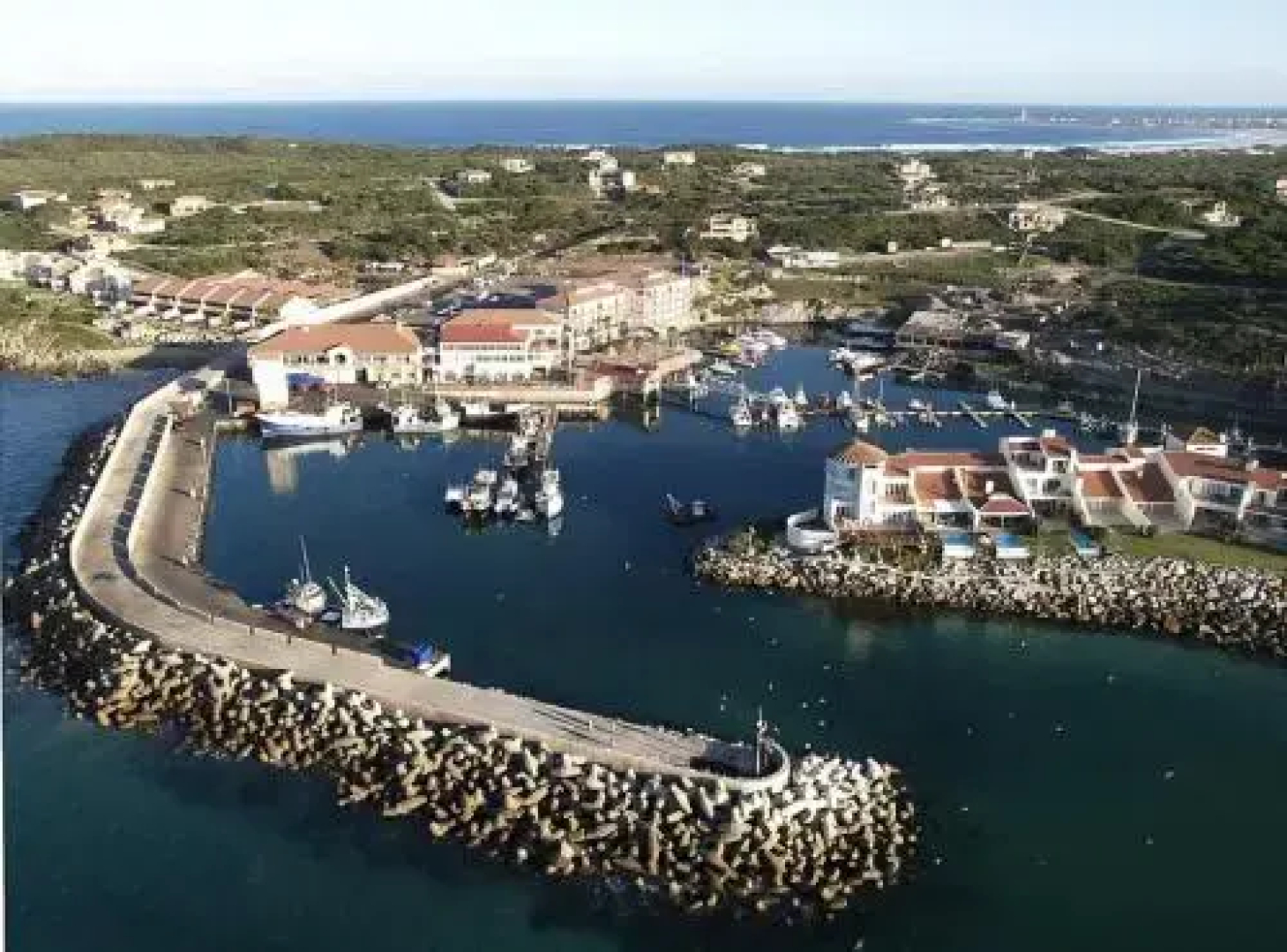 Port Hotel