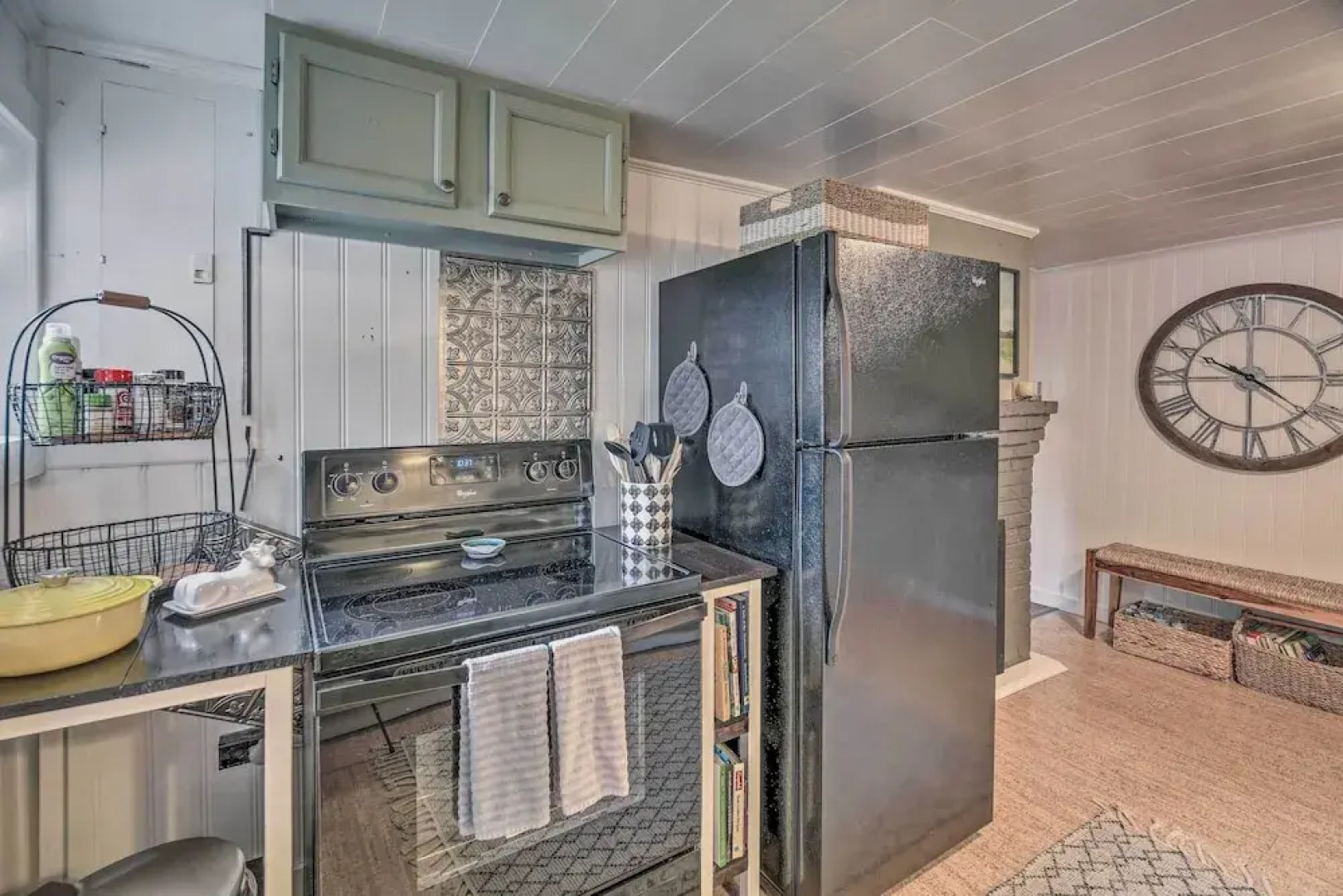 Damascus Cottage w/ Fire Pit - 1 Mi to Trails