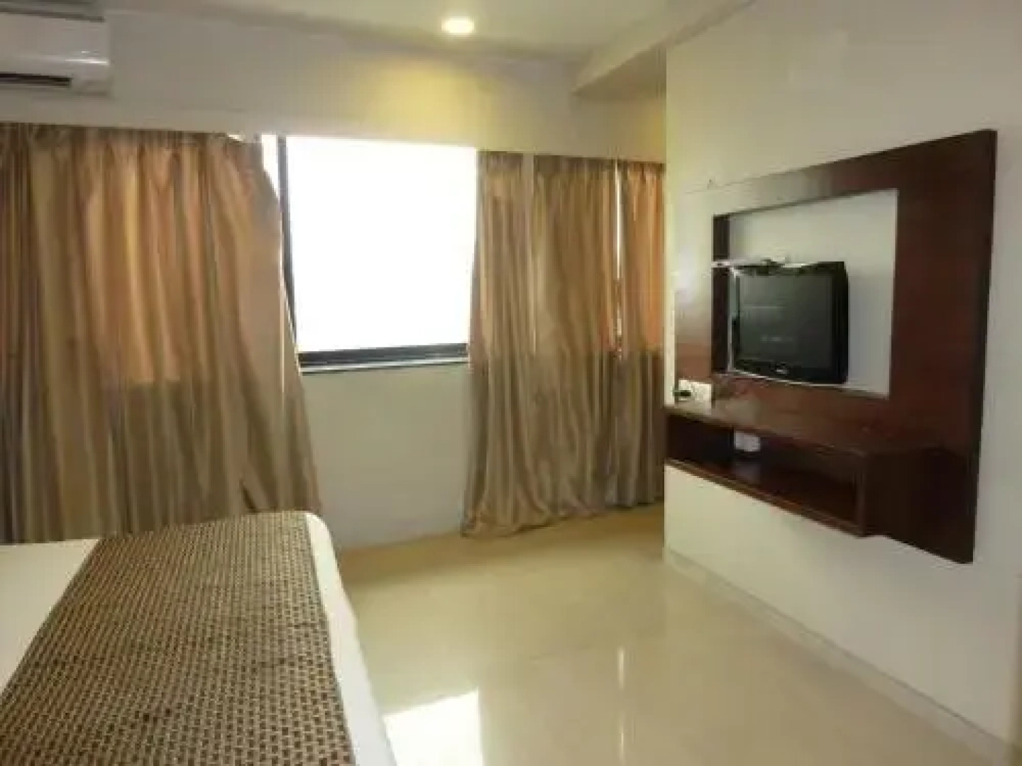 New Pride By Legacy by OYO Rooms