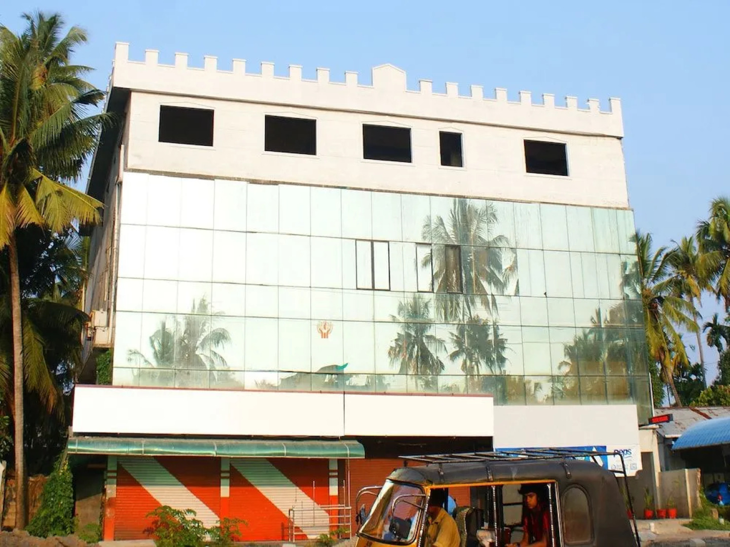 OYO 9902 Nedumparambil Residency