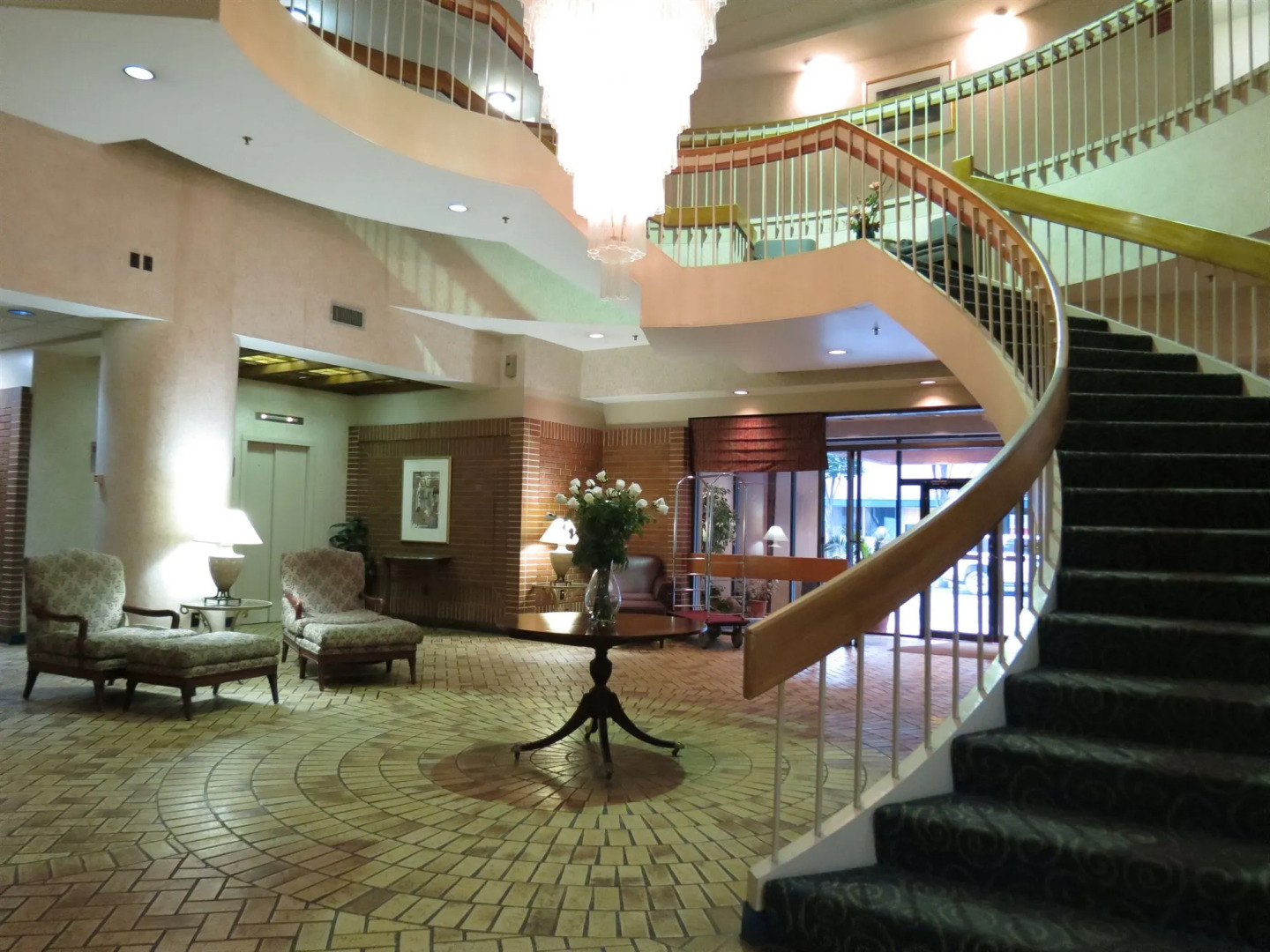 The Mclure Hotel & Conference Center