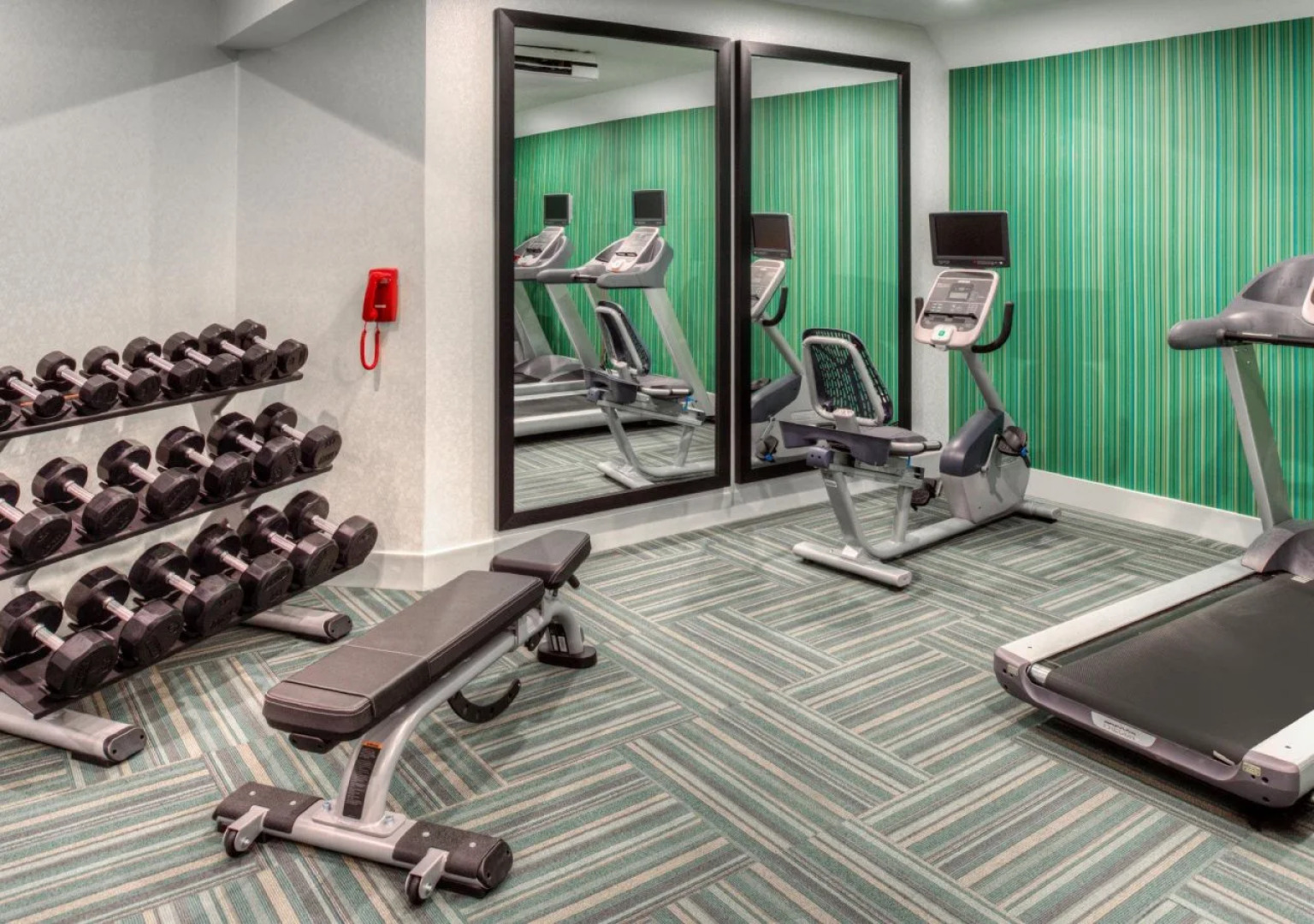 Holiday Inn Express Newberg - Wine Country by IHG