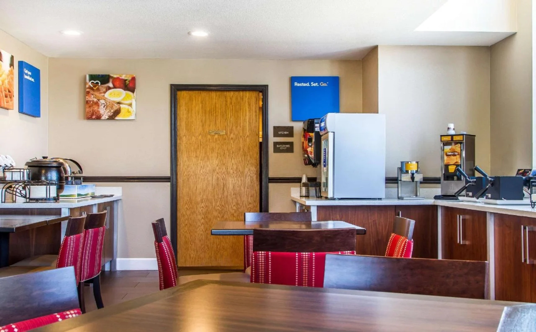 Comfort Inn & Suites Redwood Country