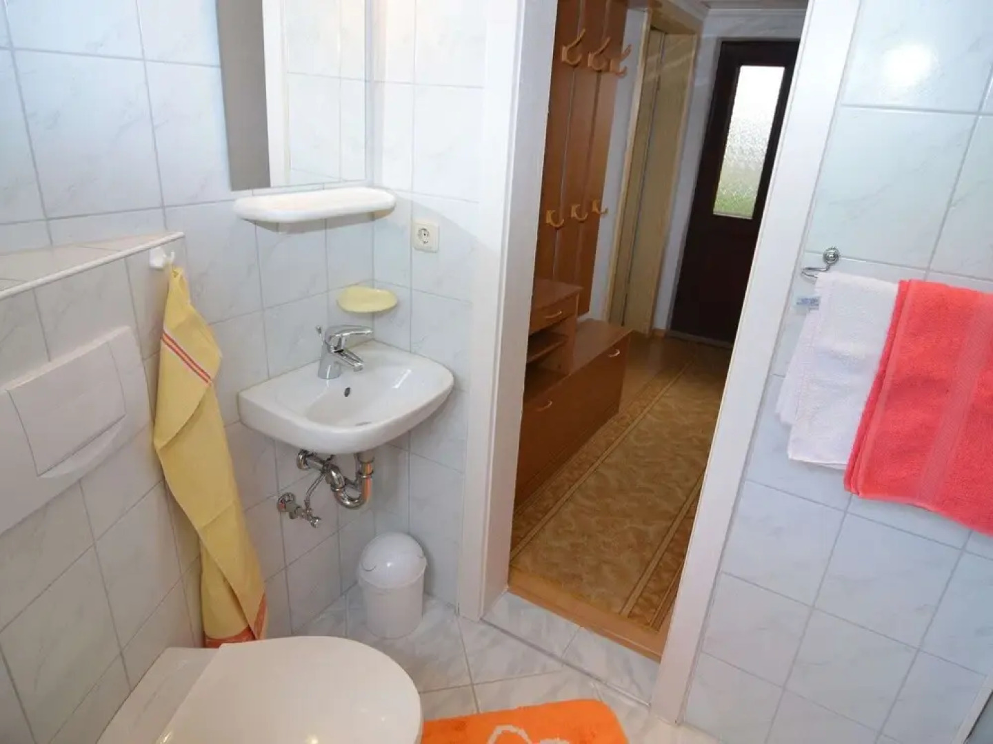 Small Holiday Home with Large Garden near Czech Border