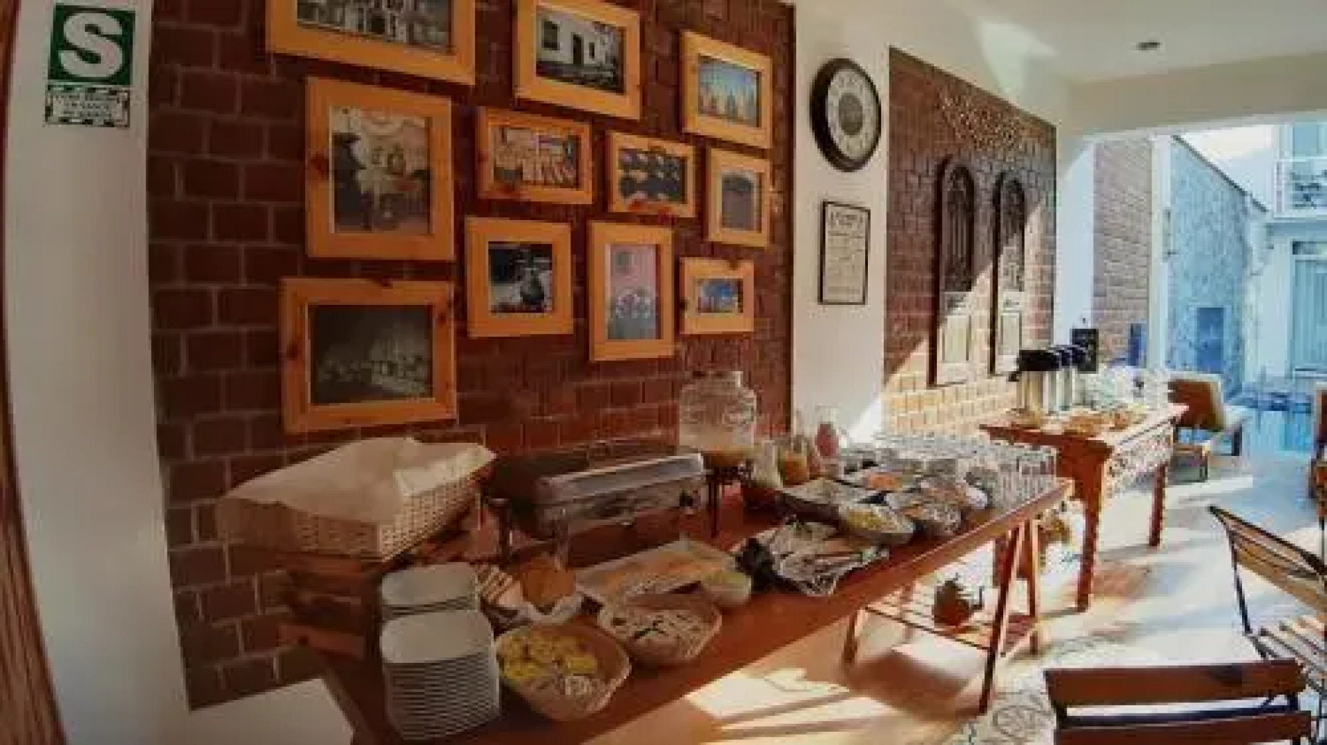 El Encanto Lodge & Suites