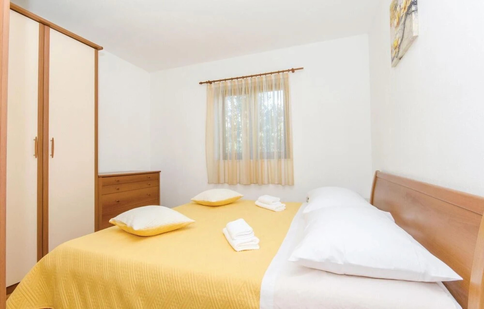 Awesome Home in Solin with WiFi, 8 Bedrooms & Hot Tub