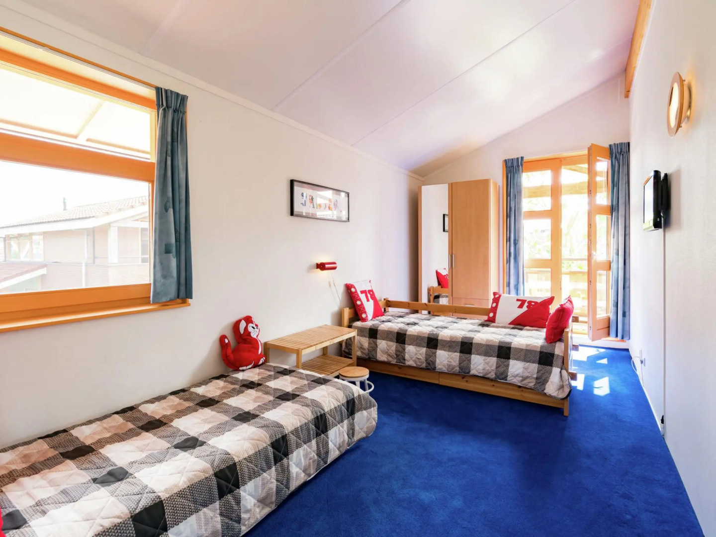 Villa in Biddinghuizen by Lake Vulwe