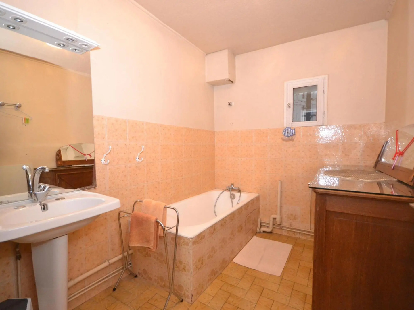 Beautiful holiday home in Alixan with swimming pool