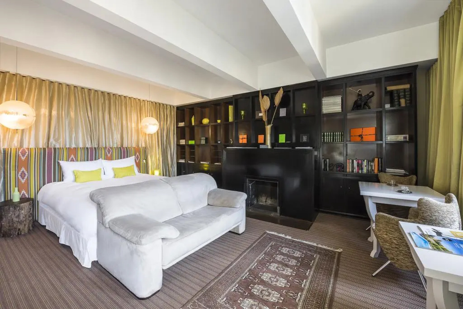 Hôtel Particulier, Le 28