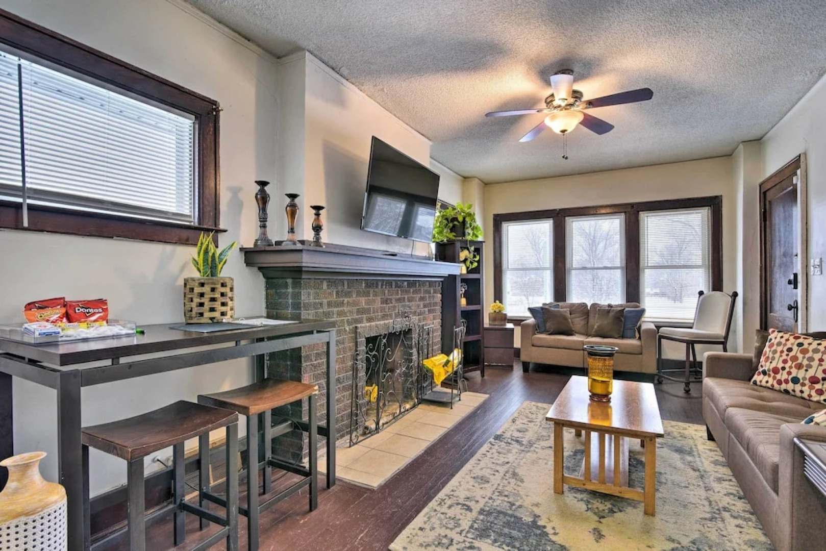 Awesome Detroit Apartment < 3 Mi to Midtown!