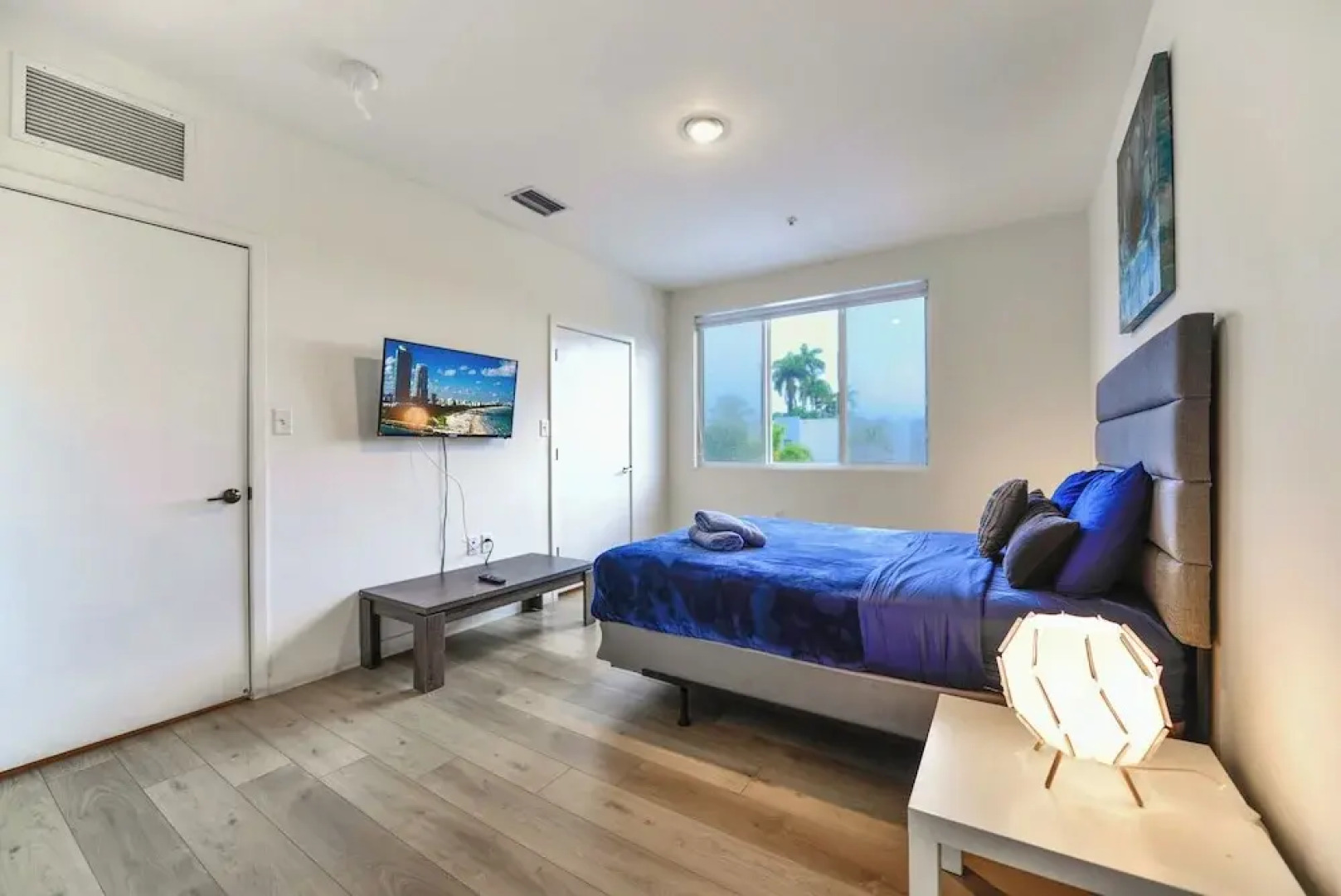 Stylish Townhouses by Design District