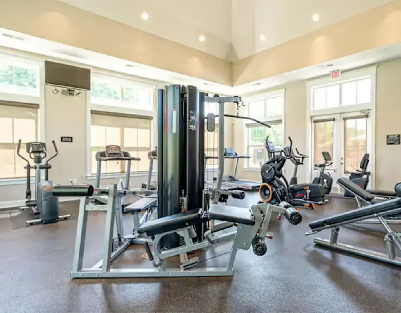 Peaceful Polaris Penthouse 2BR W D Balcony