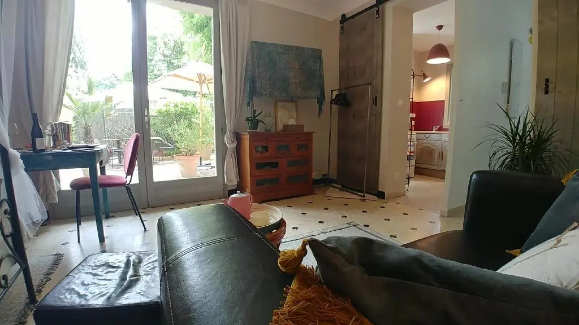 Charmant Studio a Nyons.