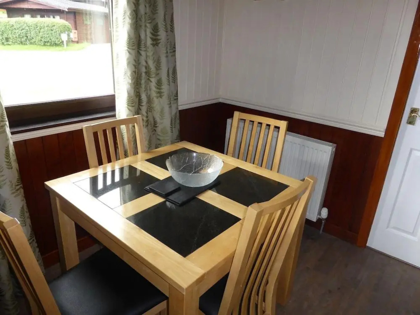 Bluebell Lodge 5 with Hot Tub