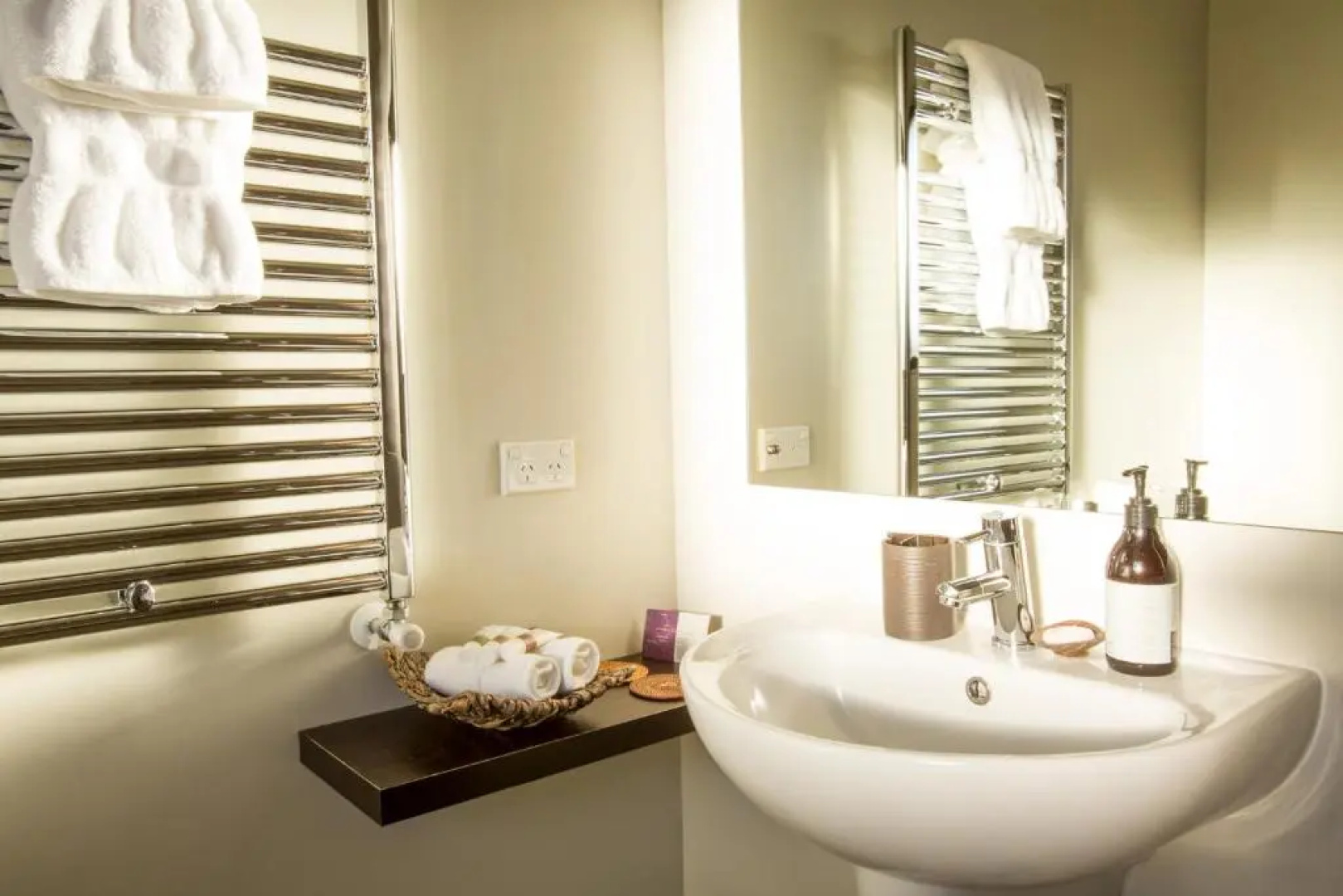 Manuka Lodge B&B