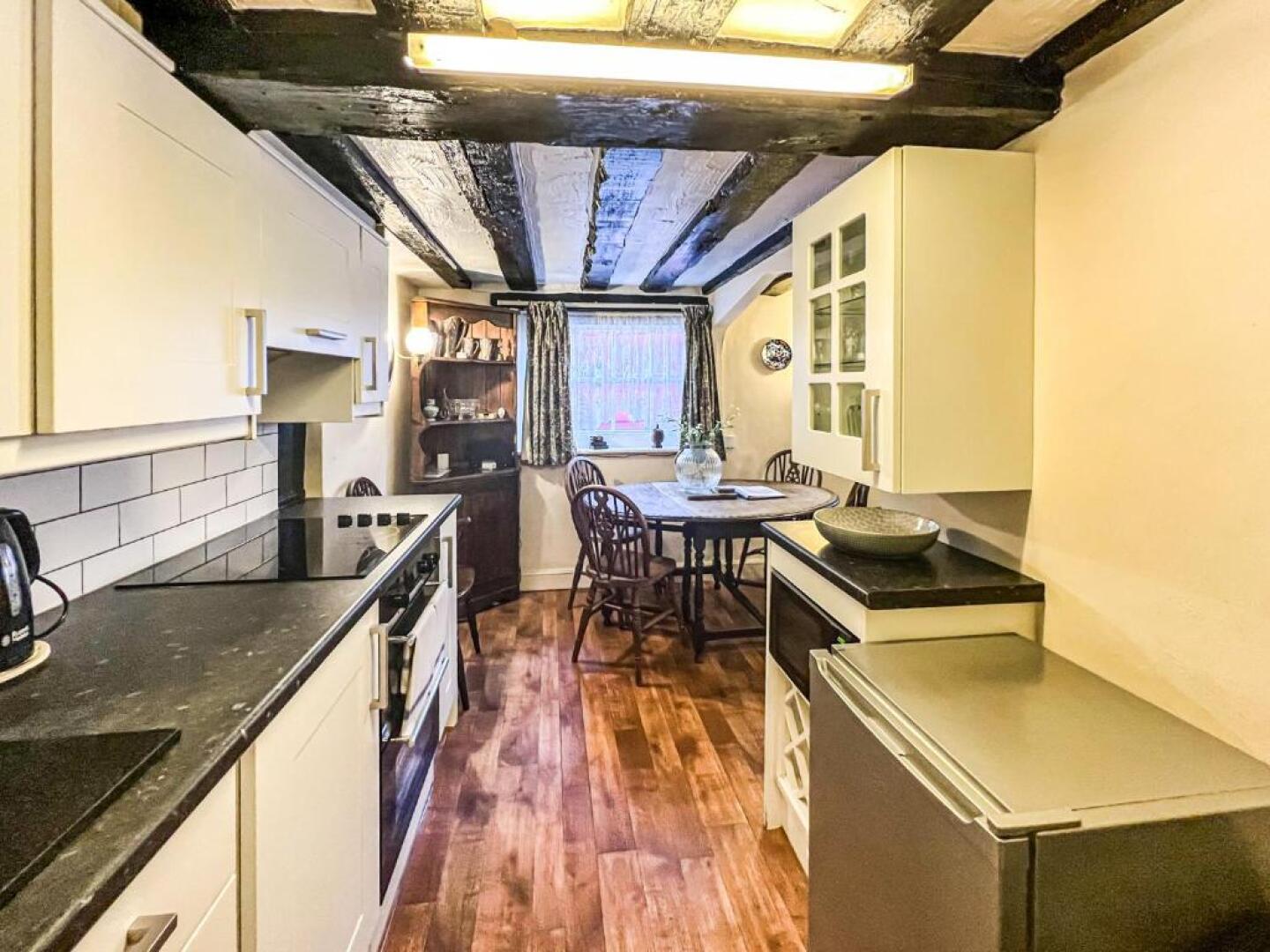 Victoria Cottage 3 Bedroom Grade 2 Listed Cottage Ref#421